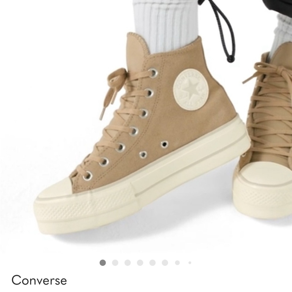 Converse Women's Beige Suede High-Top Sneakers sz 8